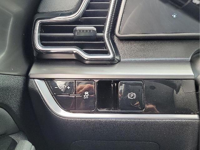 2024 Kia Sportage EX FWD