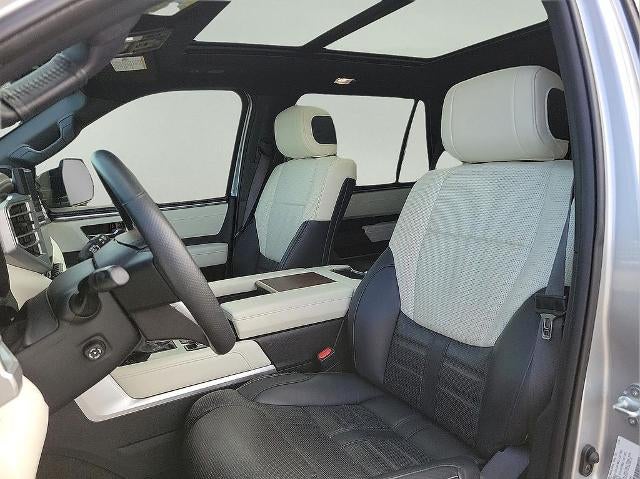 2023 Toyota Sequoia Capstone 4WD (Natl)