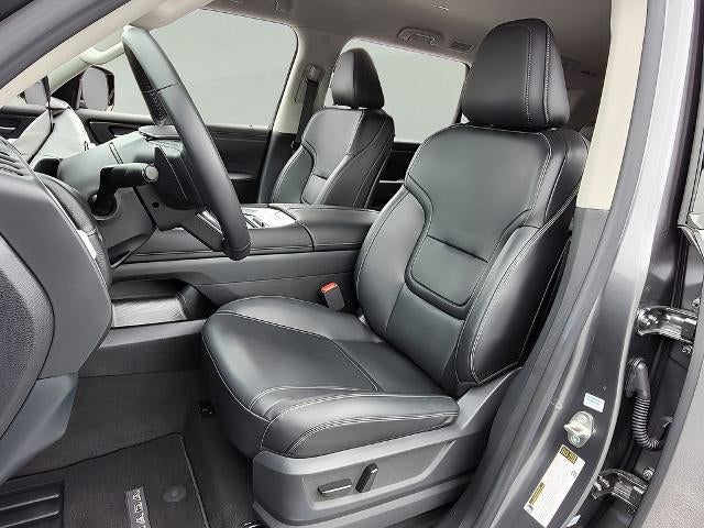 2025 Nissan Armada 4x4 SV