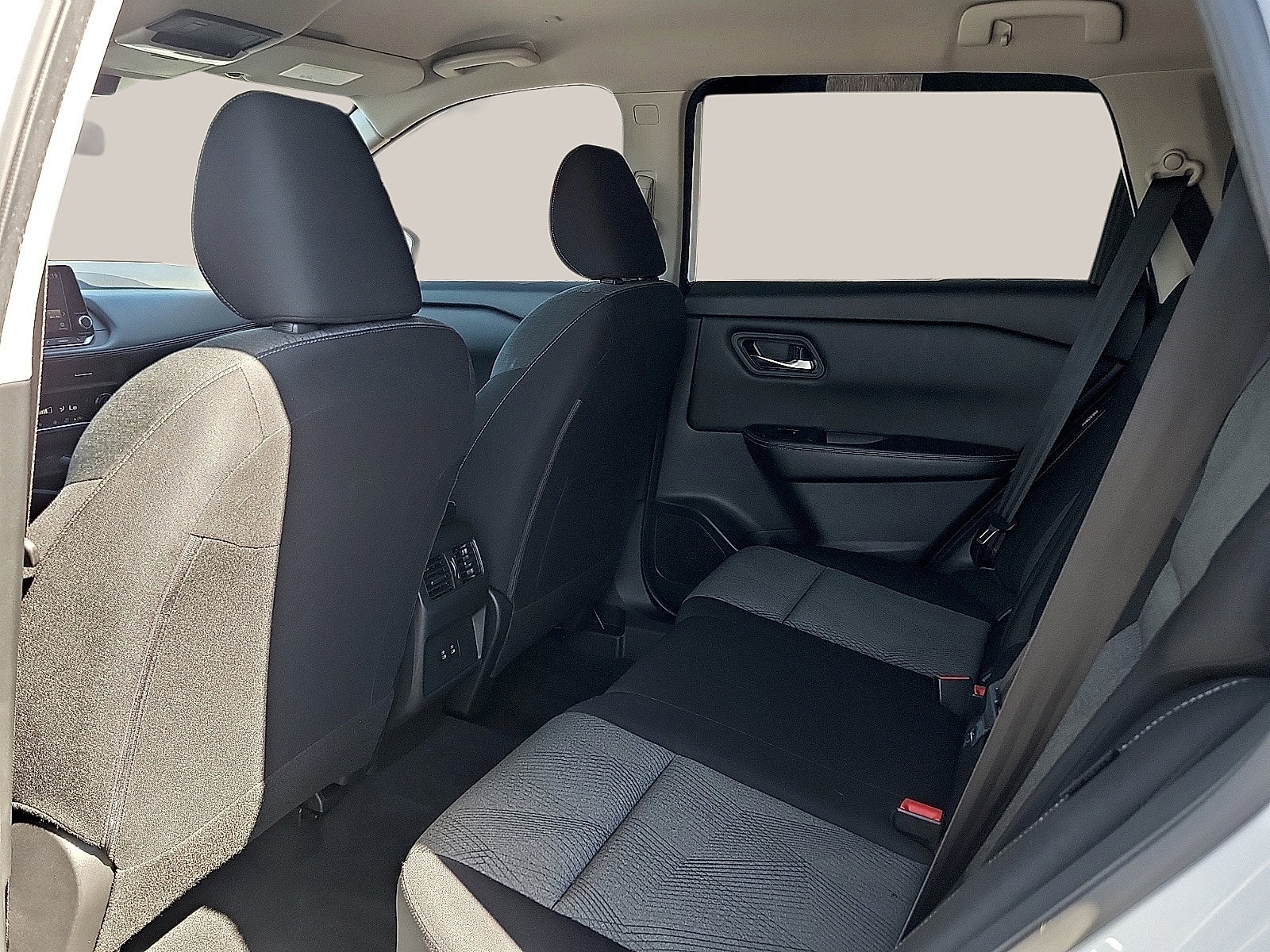 2024 Nissan Rogue AWD SV