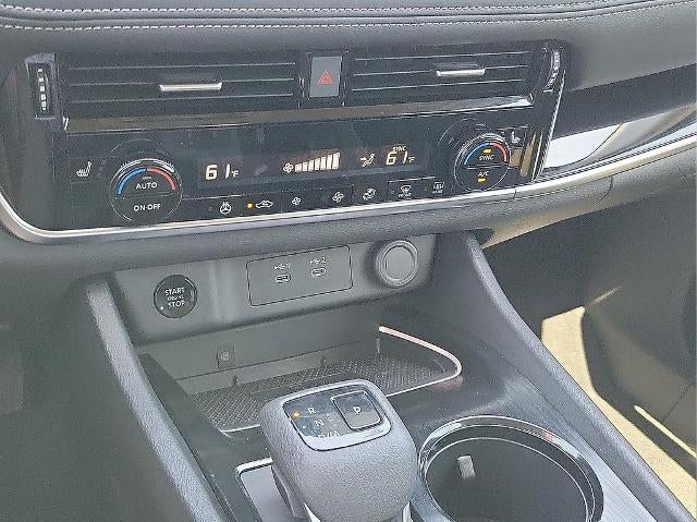 2025 Nissan Rogue AWD SL