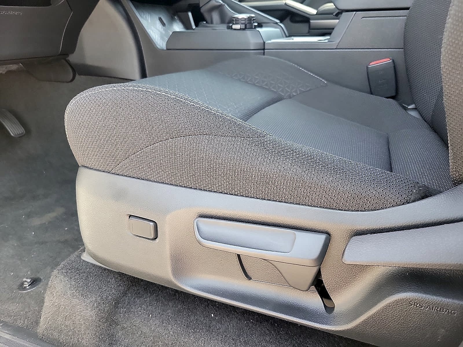 2025 Toyota 4Runner SR5 4WD (GS)