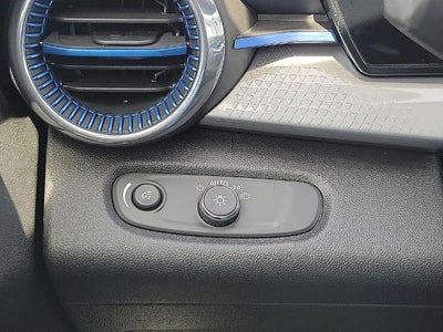 2025 Chevrolet Trax FWD 4dr LT