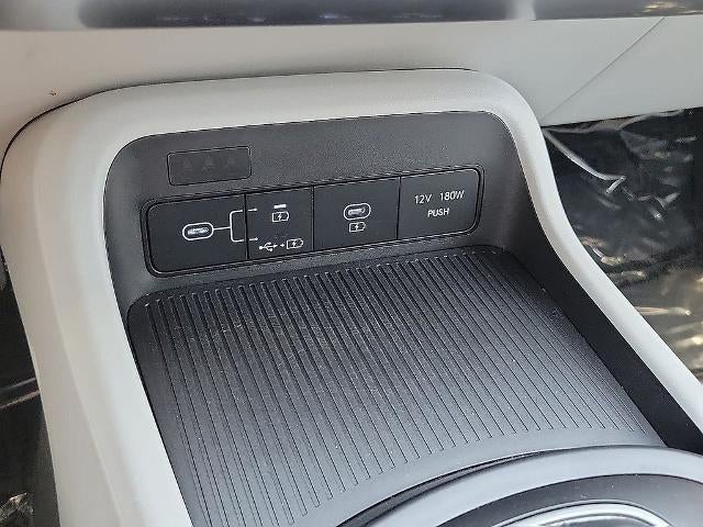 2024 Hyundai KONA SEL FWD