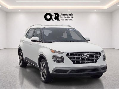 2025 Hyundai VENUE SEL IVT