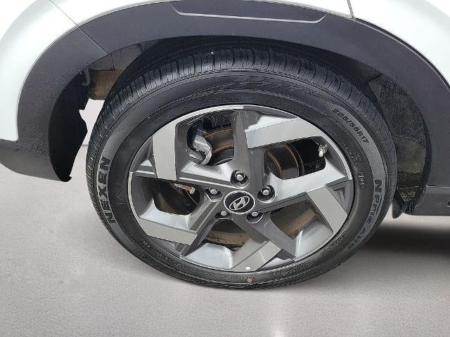 2025 Hyundai VENUE SEL IVT