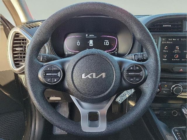 2024 Kia Soul LX IVT