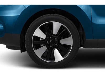 2019 Kia Soul + Auto