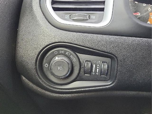 2019 Jeep Renegade Latitude FWD