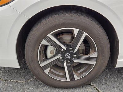 2024 Nissan Sentra SV CVT