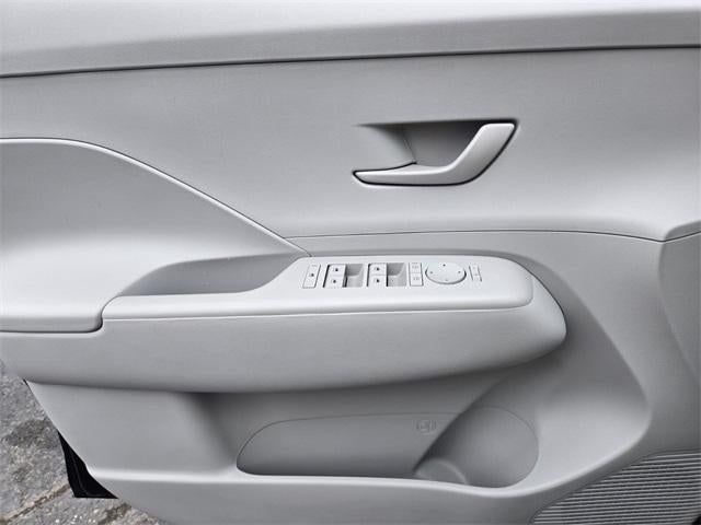 2025 Hyundai KONA SEL FWD