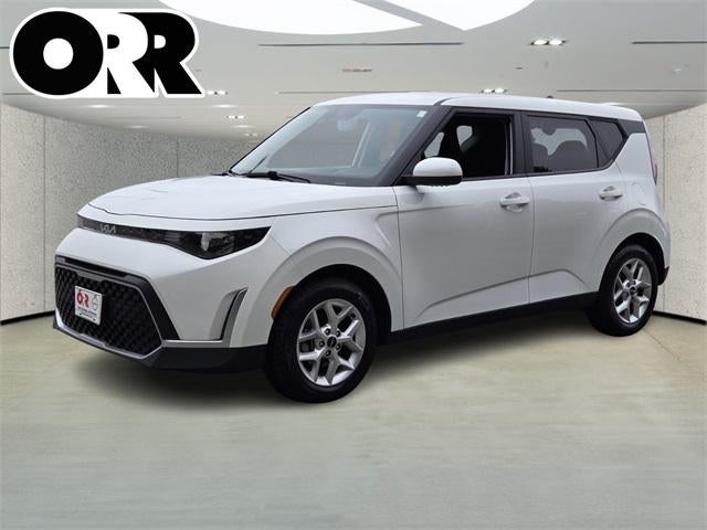 2024 Kia Soul LX IVT