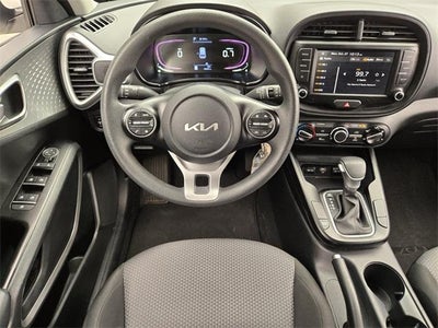 2024 Kia Soul LX IVT