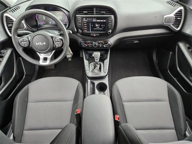 2024 Kia Soul LX IVT