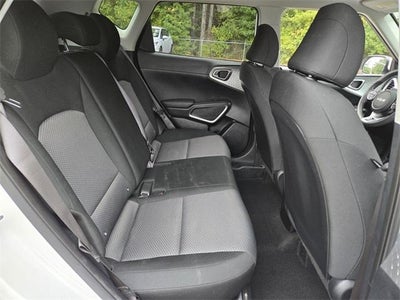 2024 Kia Soul LX IVT