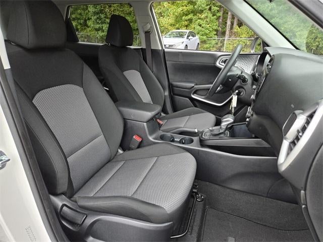 2024 Kia Soul LX IVT