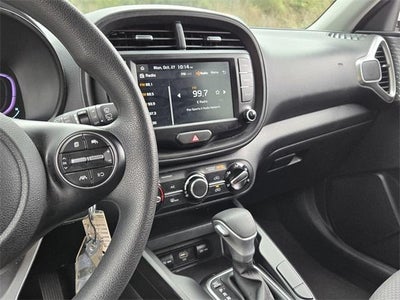 2024 Kia Soul LX IVT