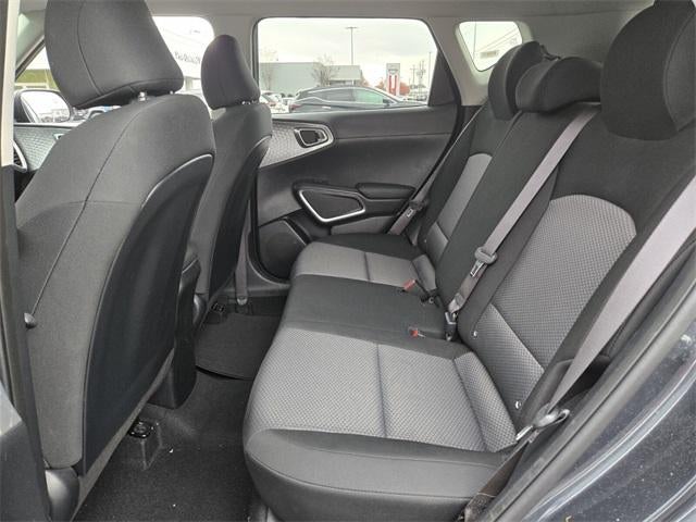2024 Kia Soul LX IVT