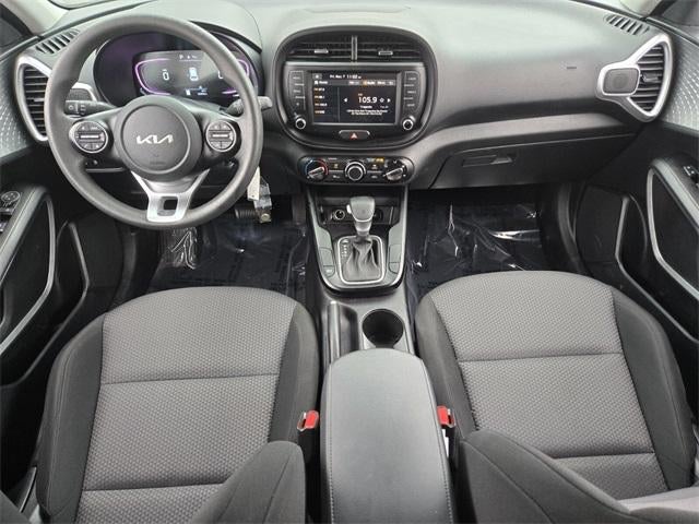 2024 Kia Soul LX IVT