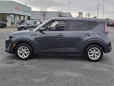 2024 Kia Soul LX IVT