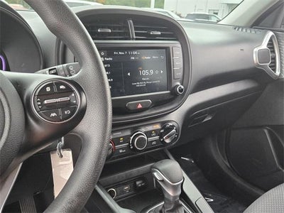2024 Kia Soul LX IVT
