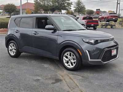 2024 Kia Soul LX IVT