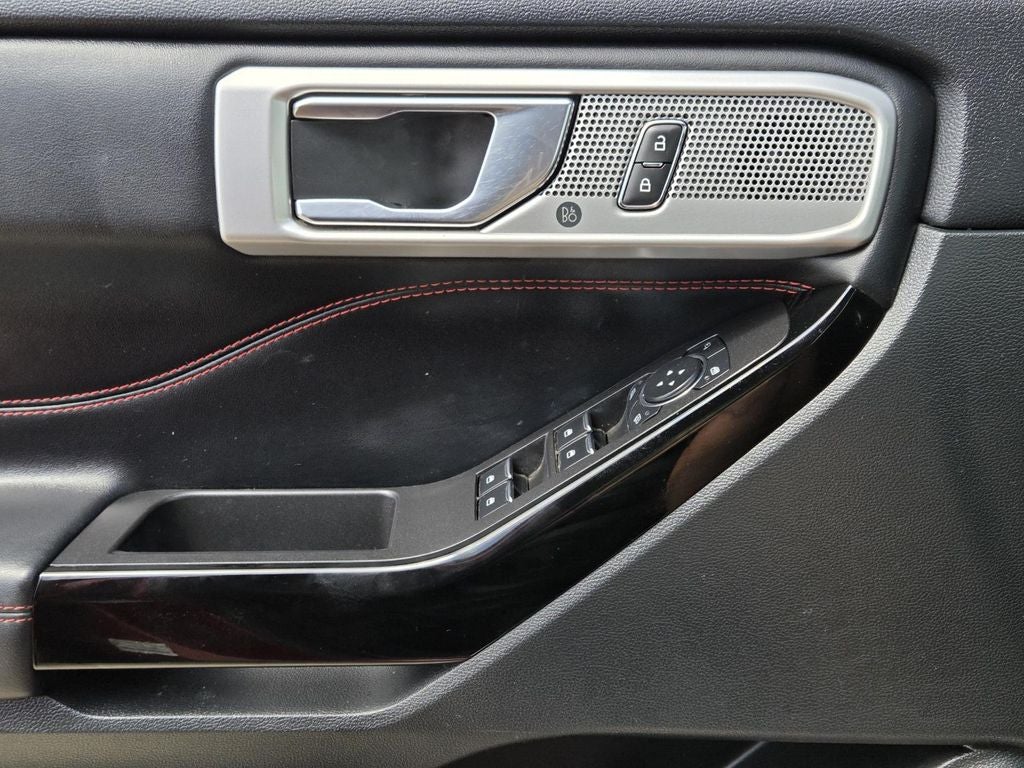 2024 Ford Explorer ST-Line