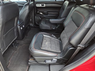 2024 Ford Explorer ST-Line