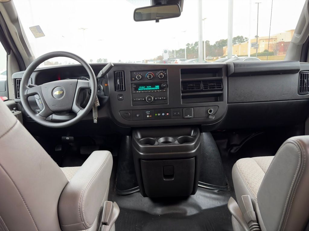 2024 Chevrolet Express 3500 LT Passenger
