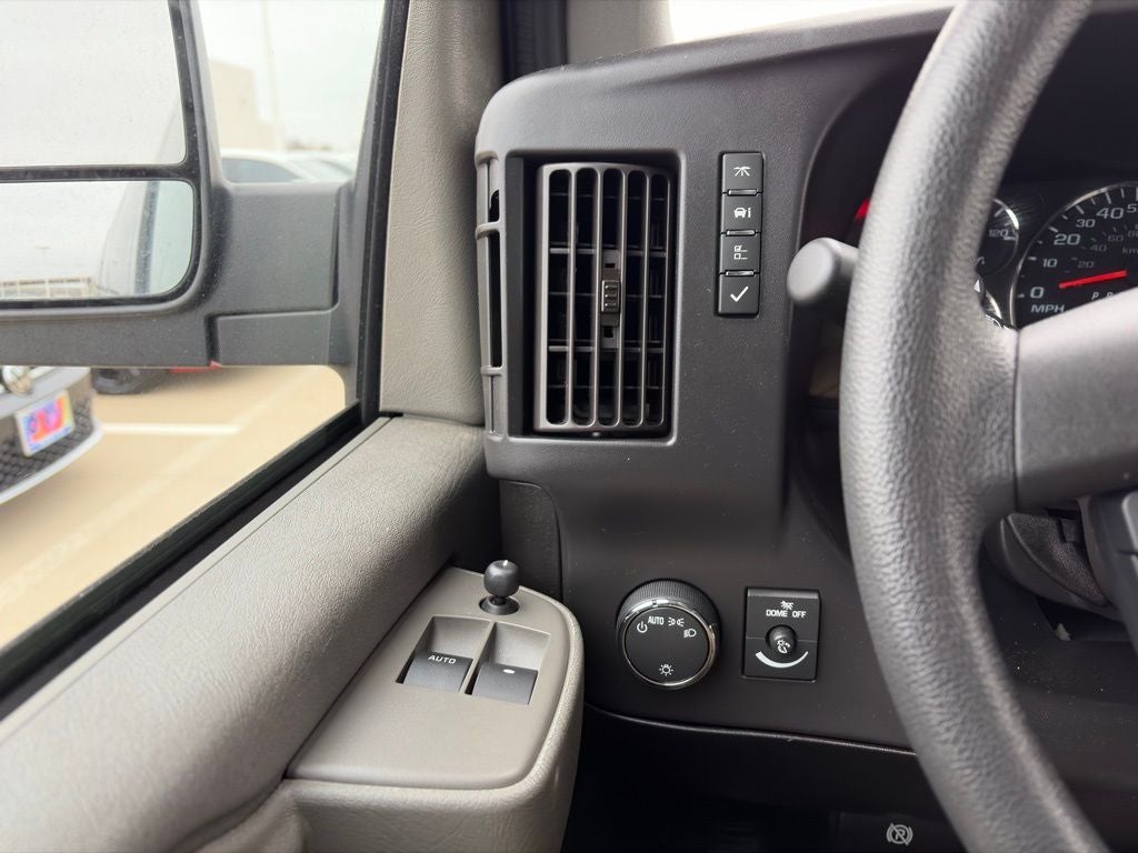 2024 Chevrolet Express 3500 LT Passenger