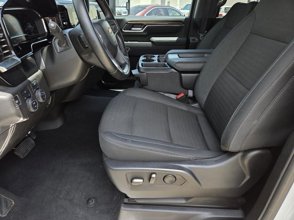 2025 Chevrolet Silverado 2500HD LT