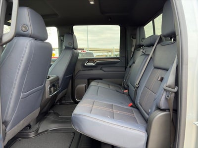 2025 Chevrolet Silverado 3500HD High Country