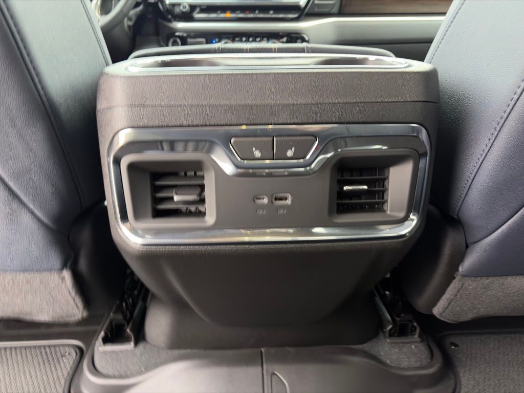 2025 Chevrolet Silverado 3500HD High Country