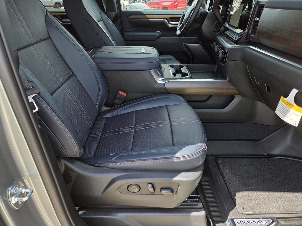 2025 Chevrolet Silverado 3500HD High Country