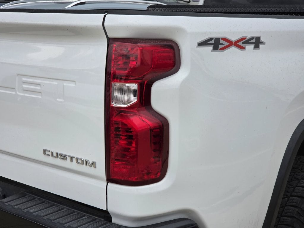 2024 Chevrolet Silverado 2500HD Custom