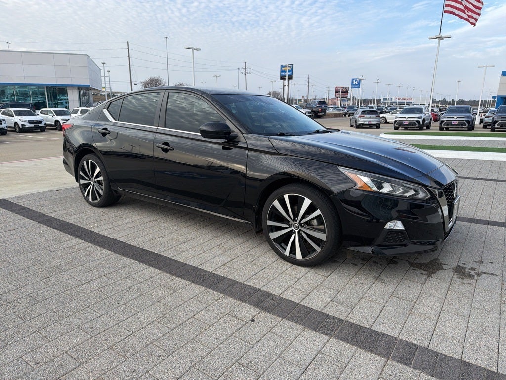 2022 Nissan Altima 2.5 SR