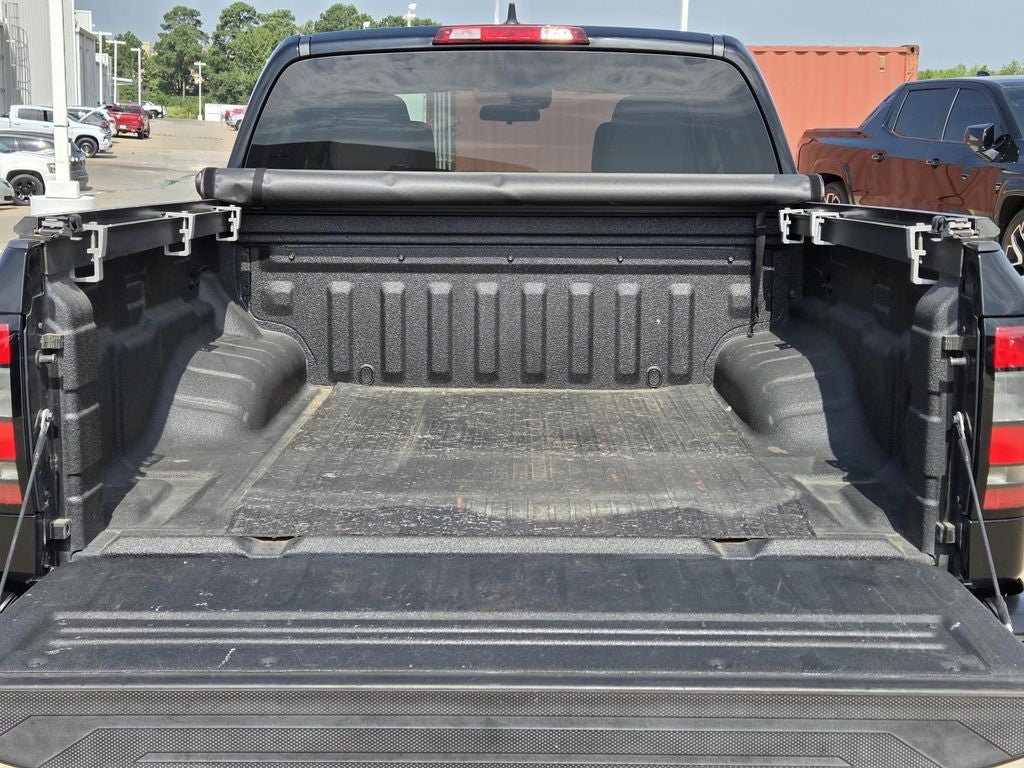 2022 Nissan Frontier S