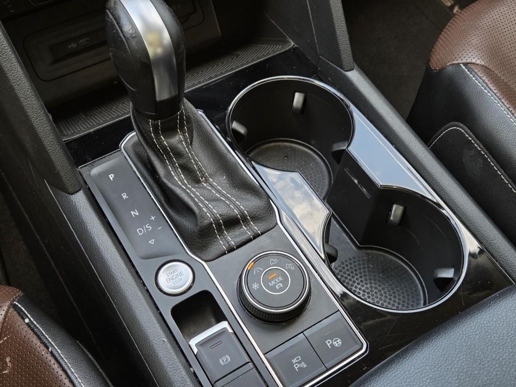 2022 Volkswagen Atlas 3.6L V6 SEL Premium R-Line