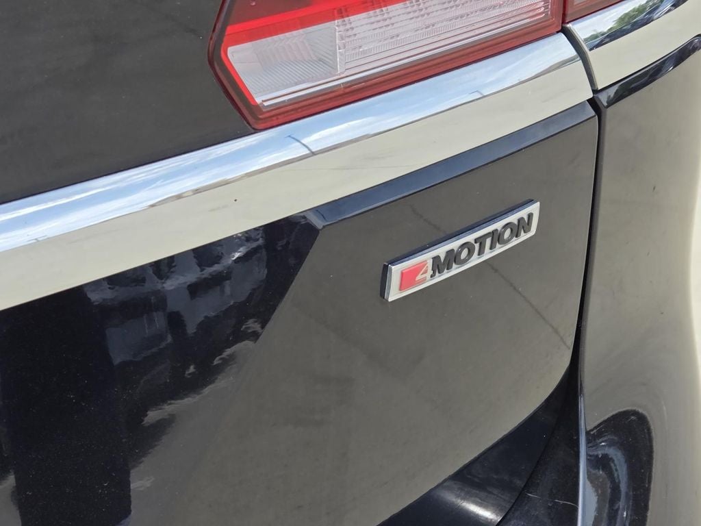 2022 Volkswagen Atlas 3.6L V6 SEL Premium R-Line