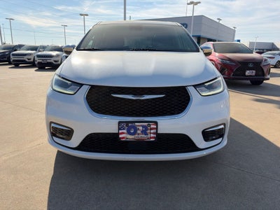 2023 Chrysler Pacifica Hybrid Limited