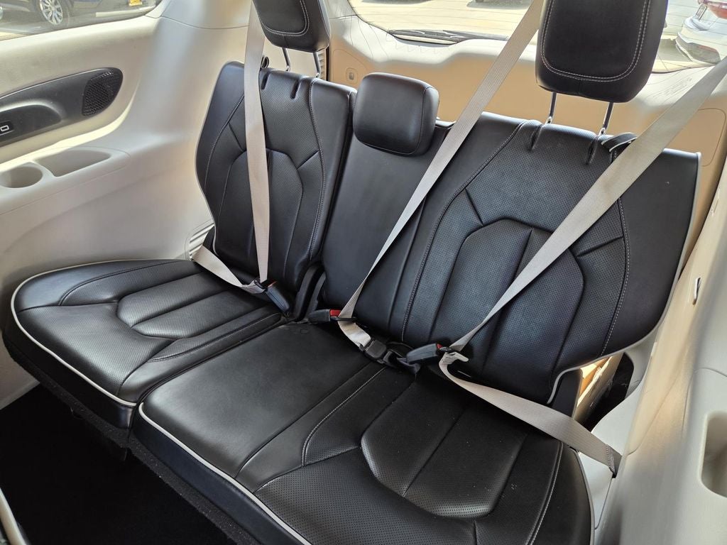 2023 Chrysler Pacifica Hybrid Limited