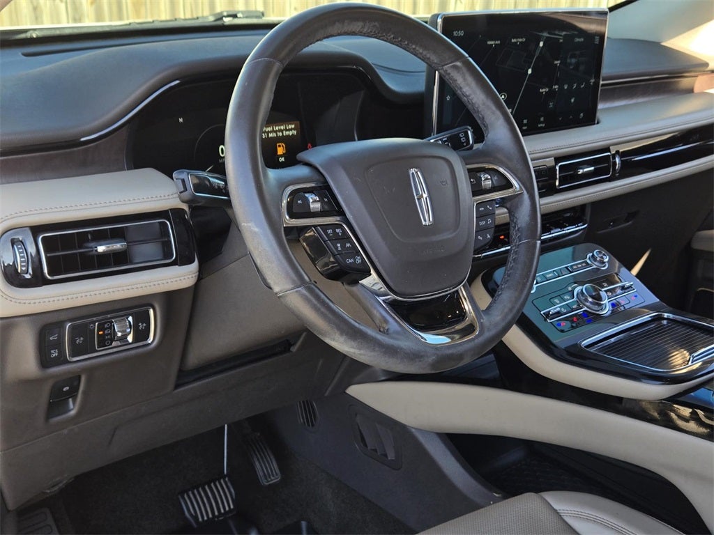 2022 Lincoln Nautilus Reserve