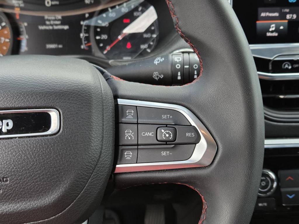 2025 Jeep Compass Trailhawk