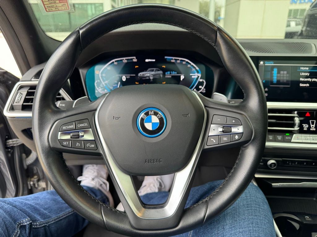 2022 BMW 3 Series 330e iPerformance