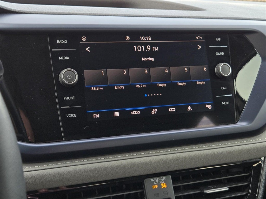 2024 Volkswagen Taos 1.5T SE