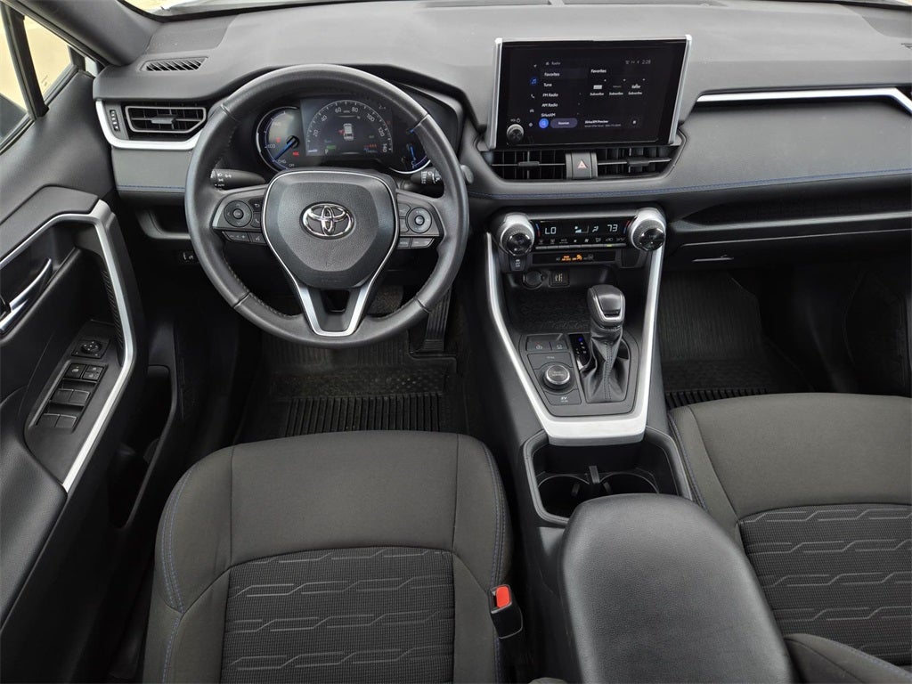 2023 Toyota RAV4 Hybrid SE