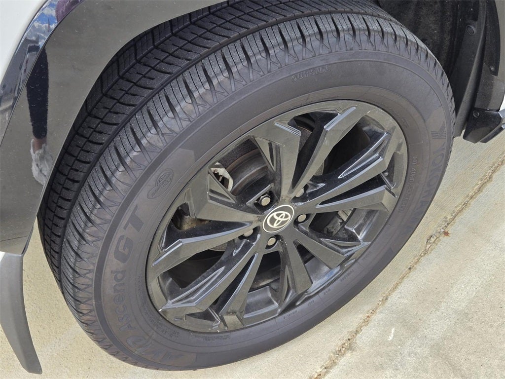 2023 Toyota RAV4 Hybrid SE