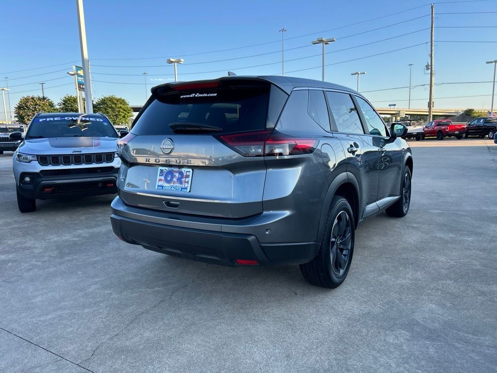 2025 Nissan Rogue SV