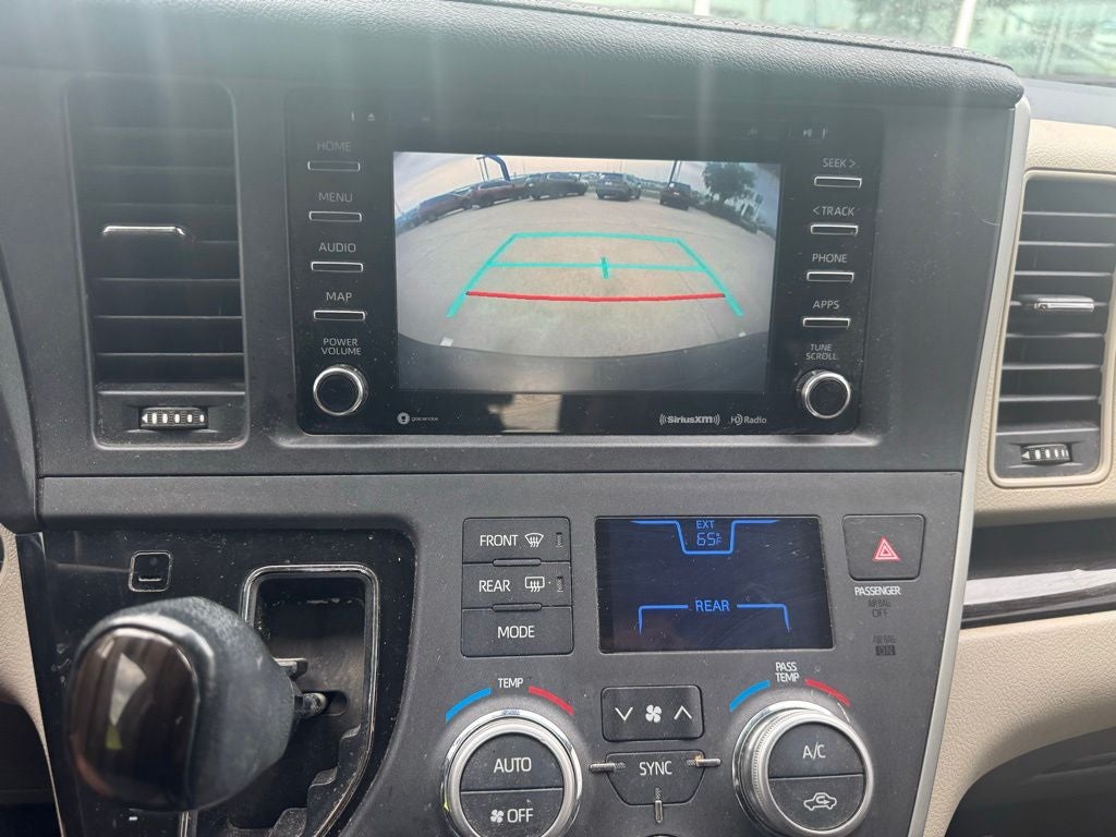 2020 Toyota Sienna XLE Premium 8 Passenger