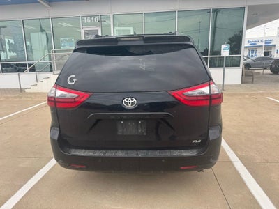 2020 Toyota Sienna XLE Premium 8 Passenger